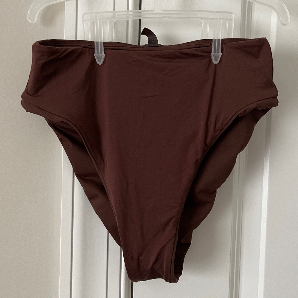 SKIMS 3 Piece Swim Set (Brown)